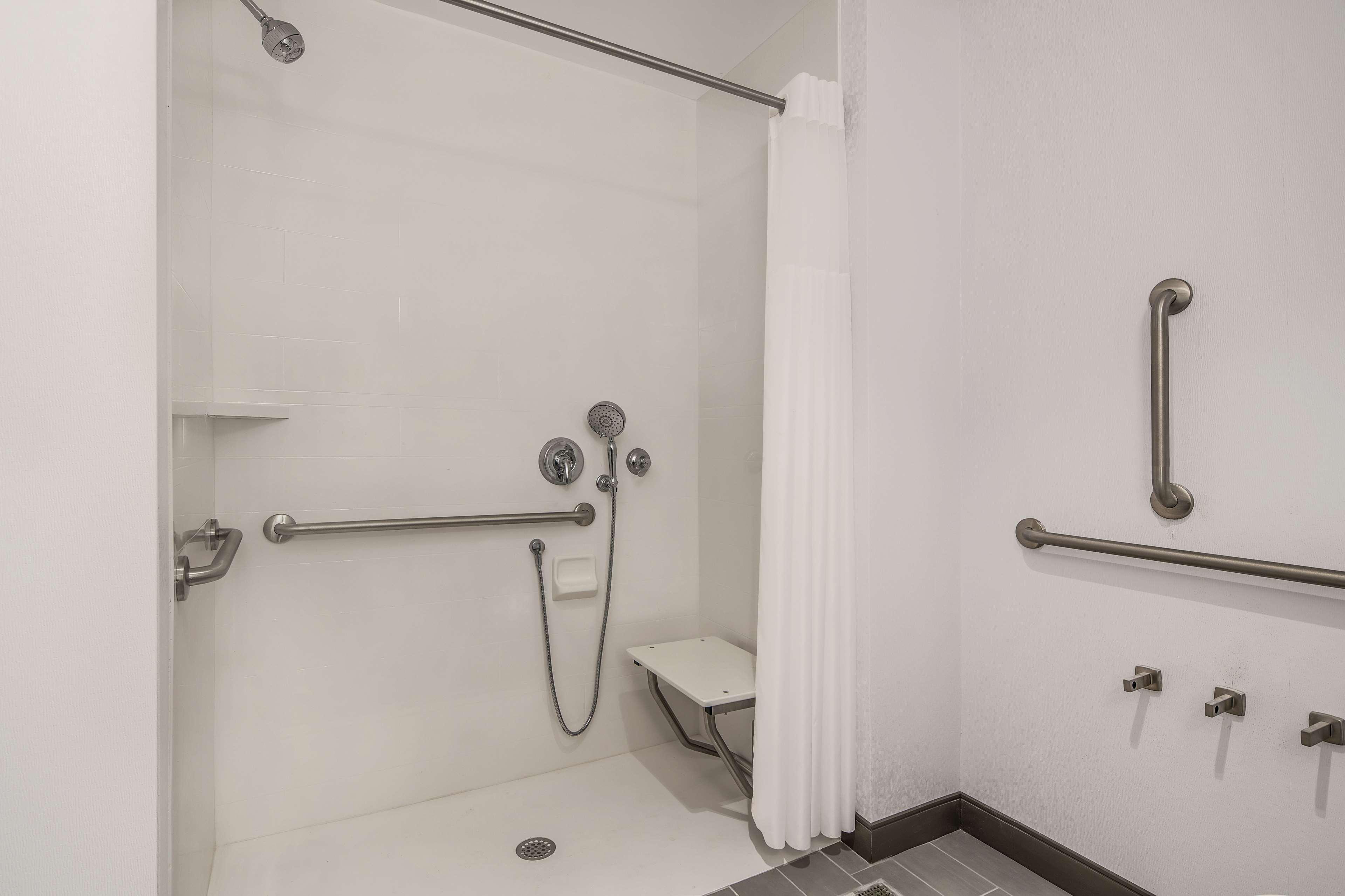 Hampton Inn & Suites Raleigh Midtown, Nc Dış mekan fotoğraf