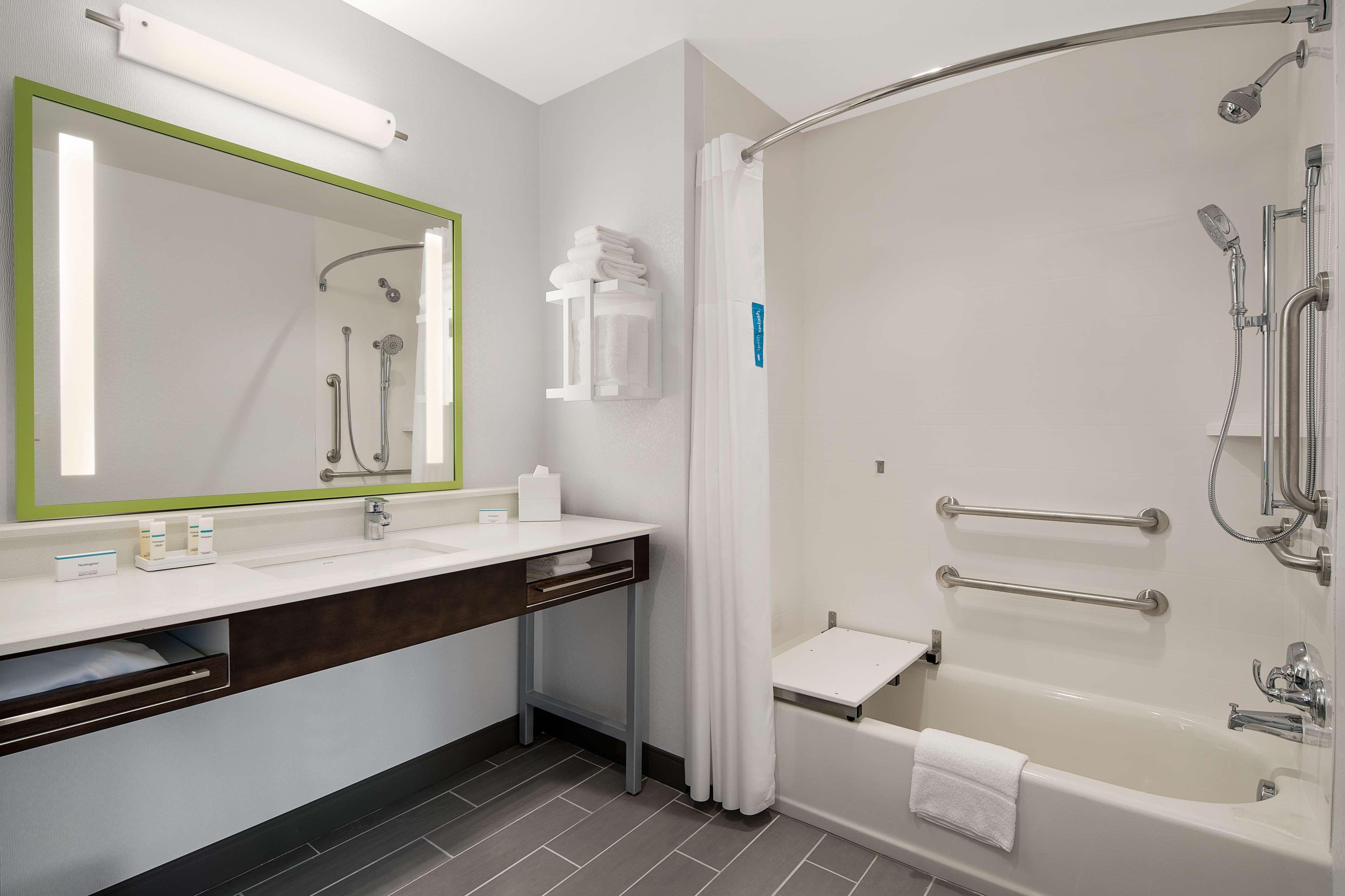 Hampton Inn & Suites Raleigh Midtown, Nc Dış mekan fotoğraf